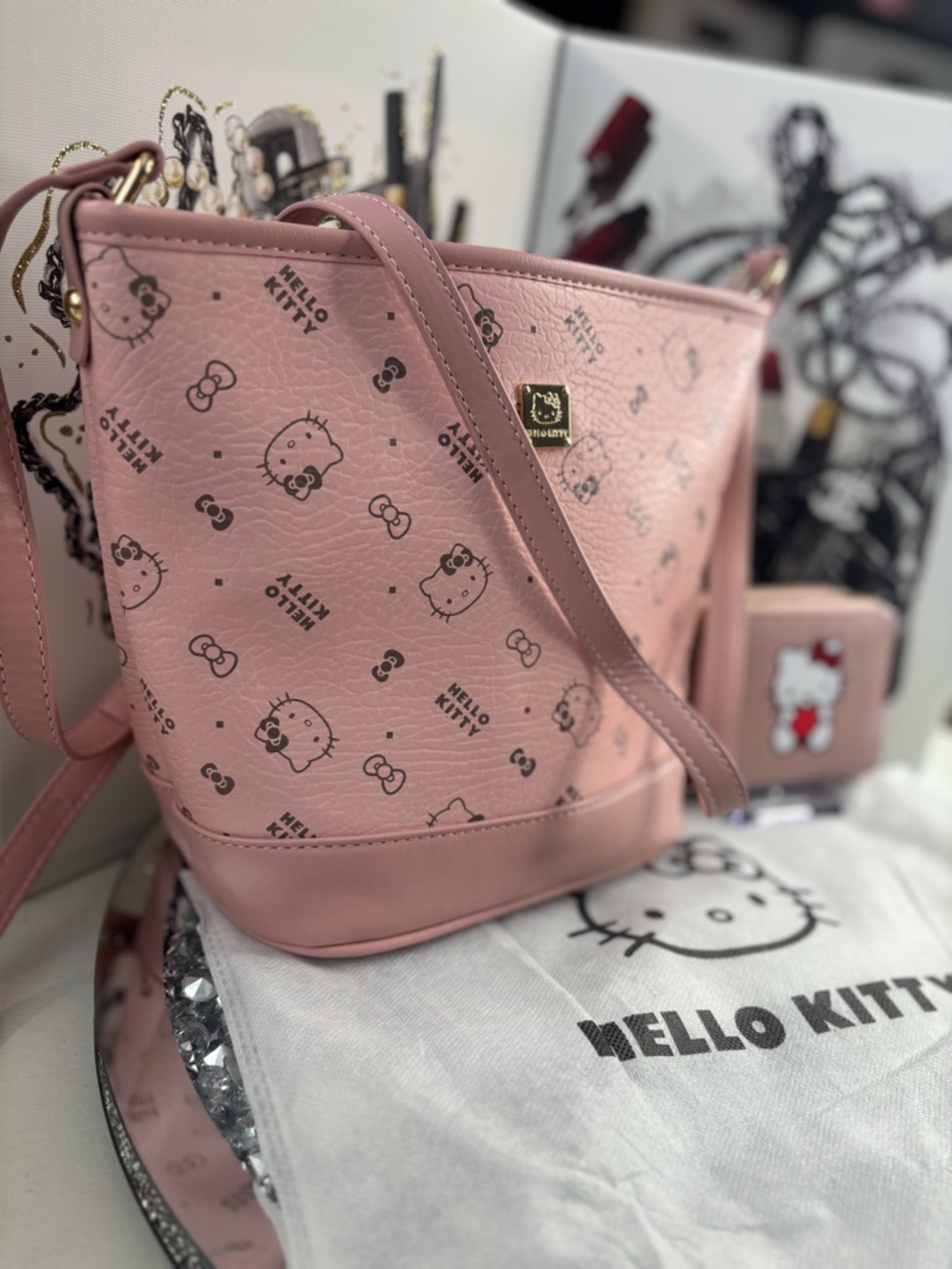 Hello Kitty Pink Crossbody Bag with Matching Wallet Set - Picture 7 of 9